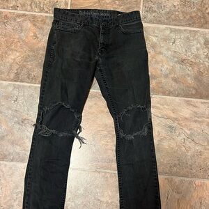 Vintage ripped Calvin’s , 30x30